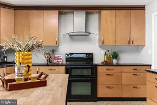 6362 Burton Cir, Falls Church, VA 22041 - Photo 21