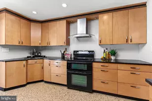 6362 Burton Cir, Falls Church, VA 22041 - Photo 23