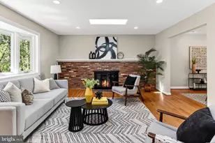 6362 Burton Cir, Falls Church, VA 22041 - Photo 9