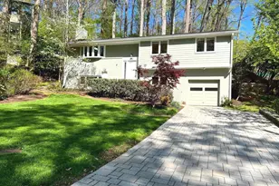 6362 Burton Cir, Falls Church, VA 22041 - Photo 3