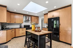 6362 Burton Cir, Falls Church, VA 22041 - Photo 19