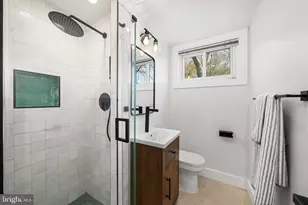 8508 Crowley Pl, Alexandria, VA 22308 - Photo 23