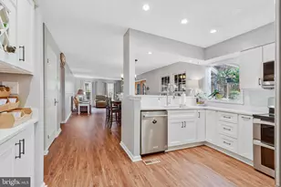 12526 Dardanelle Ct, Herndon, VA 20170 - Photo 9