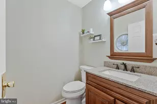 12526 Dardanelle Ct, Herndon, VA 20170 - Photo 17