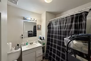 6920 Hovingham Ct, Centreville, VA 20121 - Photo 25