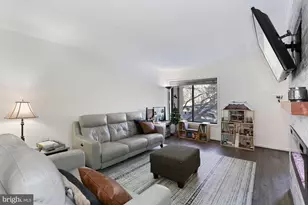 2104 Cartwright Pl, Reston, VA 20191 - Photo 7