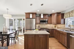 5612 Kemp Ln, Burke, VA 22015 - Photo 15