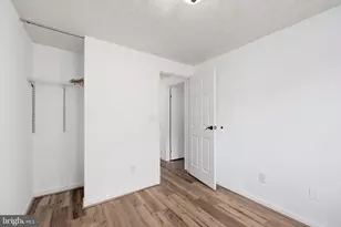 8441 Great Lake Ln, Springfield, VA 22153 - Photo 23