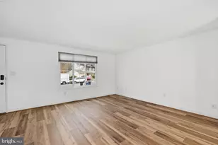 8441 Great Lake Ln, Springfield, VA 22153 - Photo 9