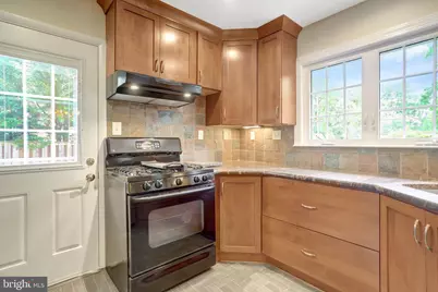 2106 Basset Street, Alexandria, VA 22308 - Photo 11