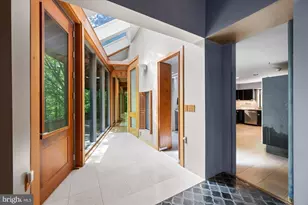 7575 Potomac Falls Rd, McLean, VA 22102 - Photo 13
