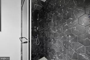 12925 Centre Park Cir, Herndon, VA 20171 - Photo 23