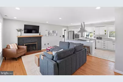 2209 Rollins Drive, Alexandria, VA 22307 - Photo 3