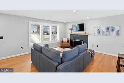 2209 Rollins Drive, Alexandria, VA 22307 - Photo 5