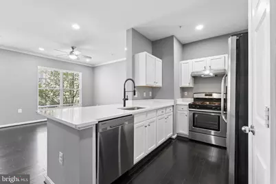 13343 Connor Drive #T, Centreville, VA 20120 - Photo 9
