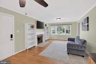 6803 Jackie Deneese Ct, Springfield, VA 22152 - Photo 13