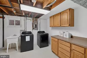 6803 Jackie Deneese Ct, Springfield, VA 22152 - Photo 27