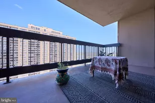 3705 S George Mason Dr, Falls Church, VA 22041 - Photo 5