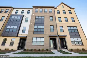 14348 Yesler Ave, Chantilly, VA 20151 - Photo 3