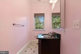 8813 Oak Leaf Dr, Alexandria, VA 22309 - Photo 19