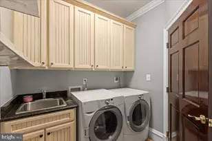 8813 Oak Leaf Dr, Alexandria, VA 22309 - Photo 39