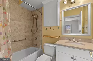 8813 Oak Leaf Dr, Alexandria, VA 22309 - Photo 57