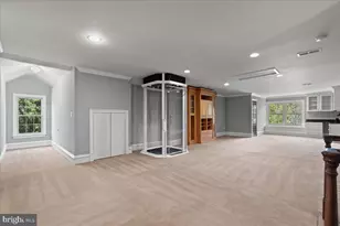 8813 Oak Leaf Dr, Alexandria, VA 22309 - Photo 7