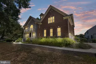 8813 Oak Leaf Dr, Alexandria, VA 22309 - Photo 1