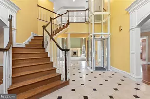 8813 Oak Leaf Dr, Alexandria, VA 22309 - Photo 3