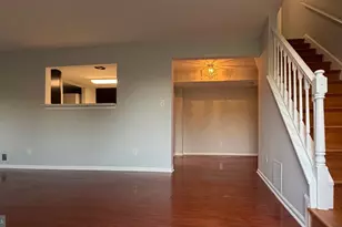 9798 Hagel Cir, Lorton, VA 22079 - Photo 5