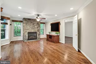 15117 Philip Lee Rd, Chantilly, VA 20151 - Photo 31