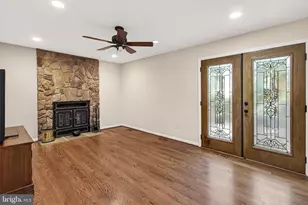 15117 Philip Lee Rd, Chantilly, VA 20151 - Photo 27