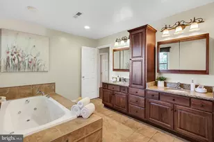 15117 Philip Lee Rd, Chantilly, VA 20151 - Photo 53