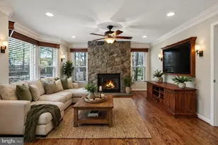 15117 Philip Lee Rd, Chantilly, VA 20151 - Photo 33