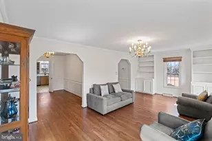 2851 Yarn Ct, Falls Church, VA 22042 - Photo 3