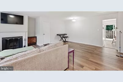 6032 Old Landing Way #27, Burke, VA 22015 - Photo 5