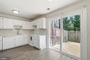 6032 Old Landing Way, Burke, VA 22015 - Photo 9