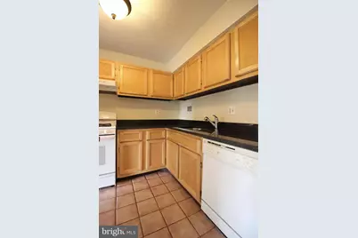 2624 Wagon Drive #3C, Alexandria, VA 22303 - Photo 9