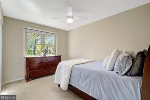 8213 Clifton Farm Ct, Alexandria, VA 22306 - Photo 11