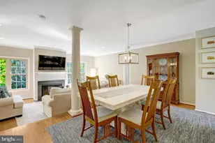 8213 Clifton Farm Ct, Alexandria, VA 22306 - Photo 7