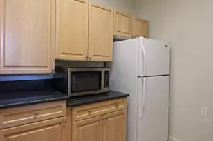 2726 Gallows Rd, Vienna, VA 22180 - Photo 3