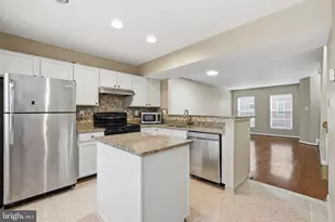 8074 Sebon Dr, Vienna, VA 22180 - Photo 3