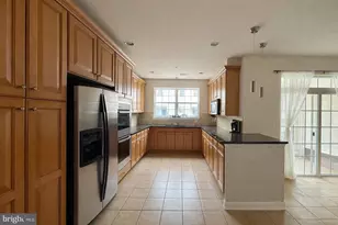 4495 Beacon Grove Cir, Fairfax, VA 22033 - Photo 5