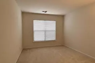 3810 Lightfoot St, Chantilly, VA 20151 - Photo 5