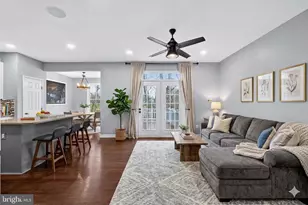 2526 Brenton Point Dr, Reston, VA 20191 - Photo 3