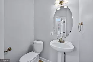 2526 Brenton Point Dr, Reston, VA 20191 - Photo 31