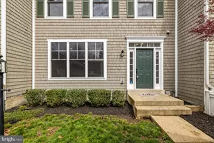 2526 Brenton Point Dr, Reston, VA 20191 - Photo 19