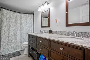 1423 Northgate Square, Reston, VA 20190 - Photo 15