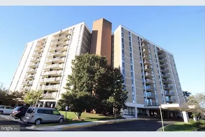 6800 Fleetwood Road #214, McLean, VA 22101 - Photo 1