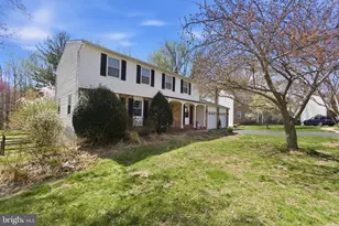 9301 Willow Pond Ln, Burke, VA 22015 - Photo 1